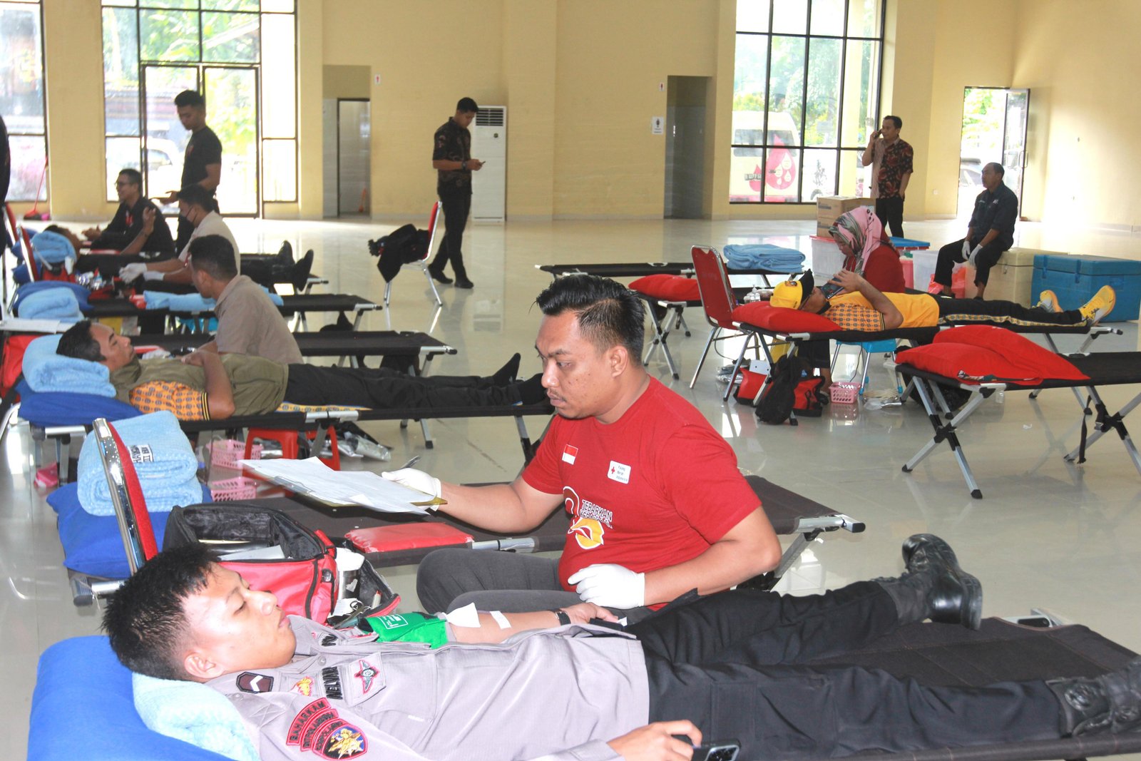 Polda Sultra Gelar Aksi Donor Darah, Kumpulkan 48 Kantong Dalam Rangka Natal 2025