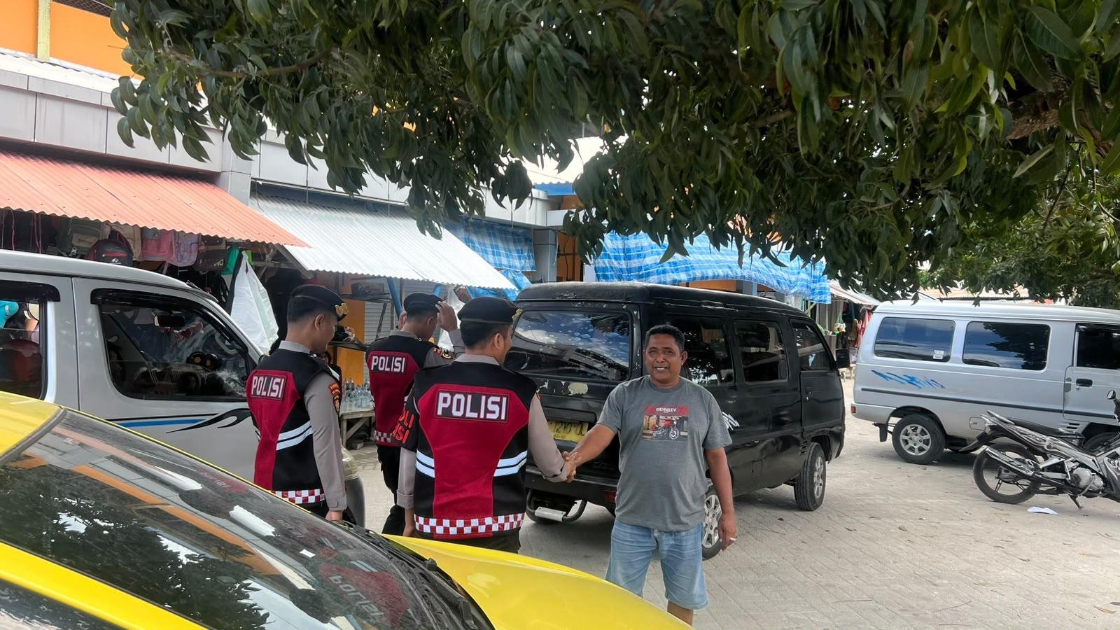 Sat Samapta Polres Wakatobi Intensifkan Patroli Presisi di Pasar dan Perbankan