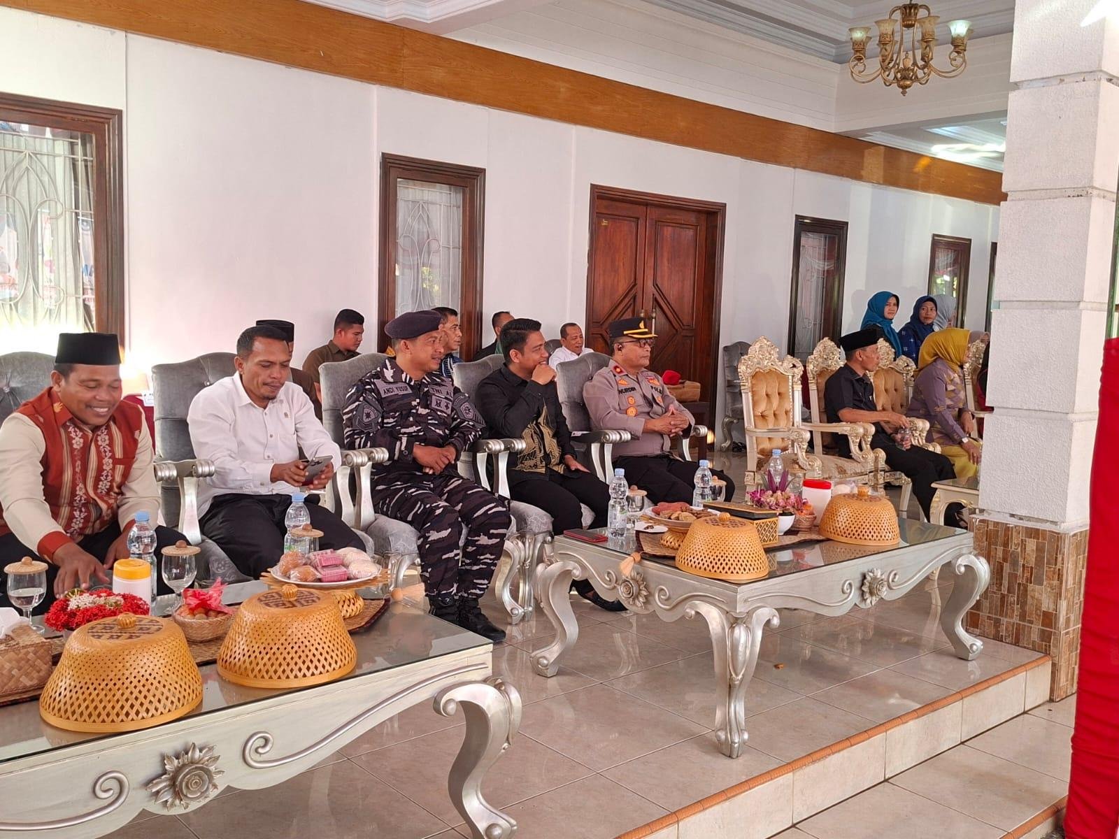 Wakapolres Wakatobi Hadiri Penerimaan Pawai TK/PAUD/RA Sambut HUT RI ke-81