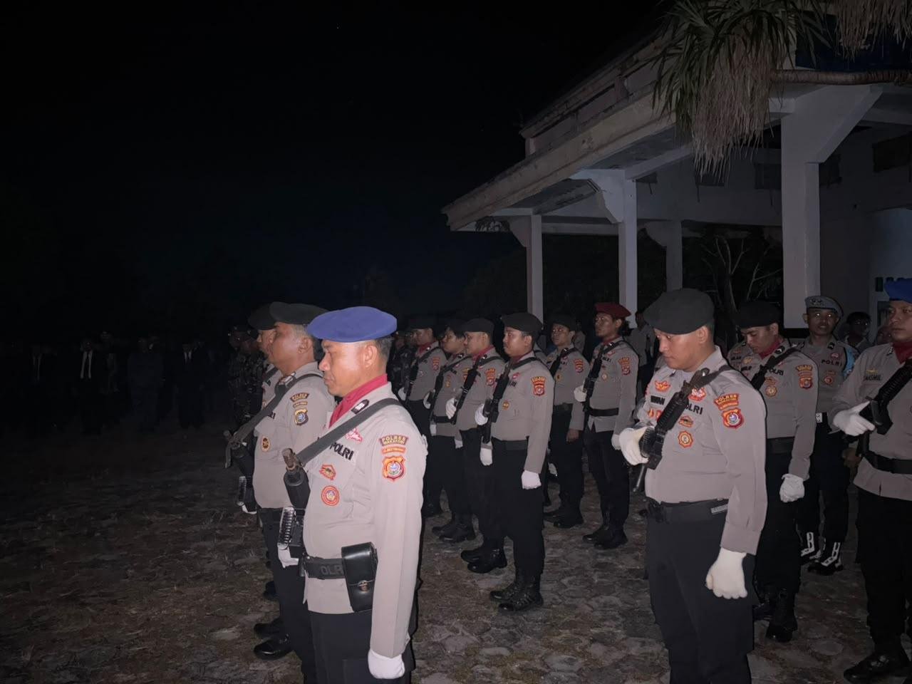 Apel Kehormatan dan Renungan Suci HUT ke-81 Kemerdekaan RI Digelar di Taman Makam Pahlawan Wakatobi