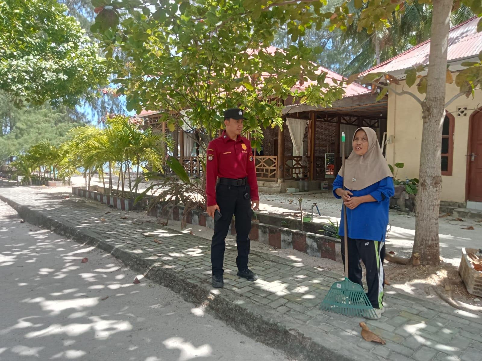 Pastikan Destinasi Wisata Aman dan Asri, Sat Pamobvit Polres Wakatobi Gelar Patroli di Pantai Ikhwando