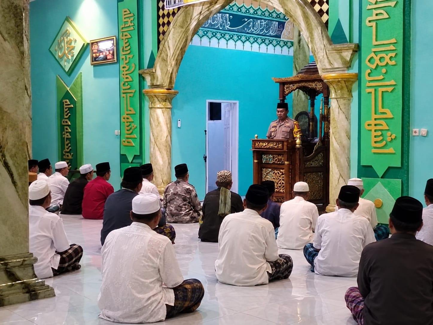 Kapolsek Binongko Pimpin Subuh Keliling, Perkuat Silaturahmi dan Pesan Kamtibmas kepada Masyarakat