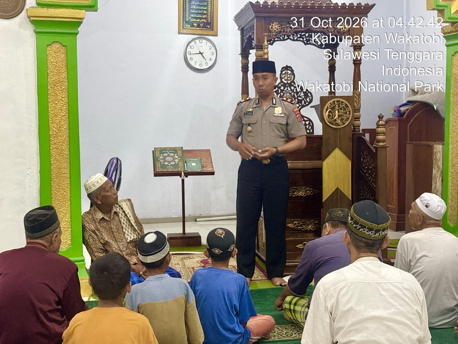 Subuh Keliling Polres Wakatobi, IPTU H. Jufri Ajak Masyarakat Perkuat Keimanan dan Jaga Kamtibmas