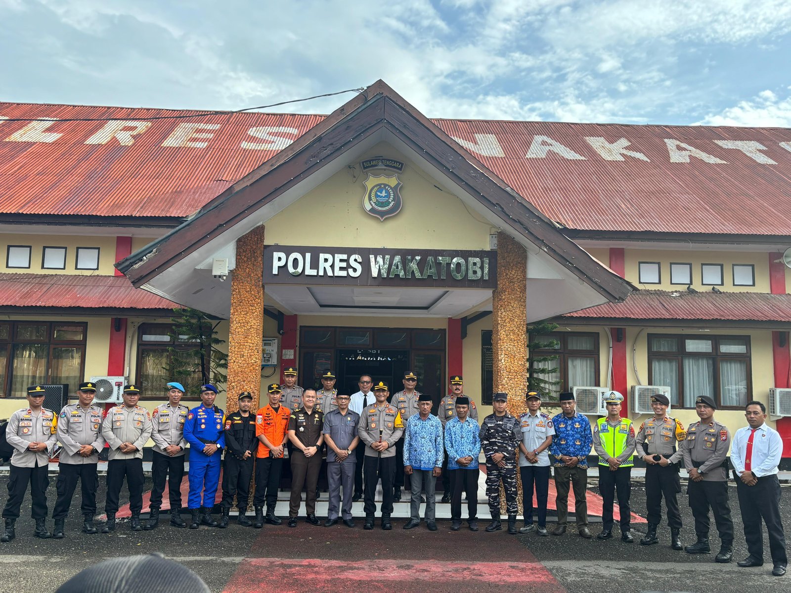 Polres Wakatobi Gelar Apel Pasukan Operasi Ketupat 2026, Komitmen Wujudkan Mudik Aman dan Nyaman