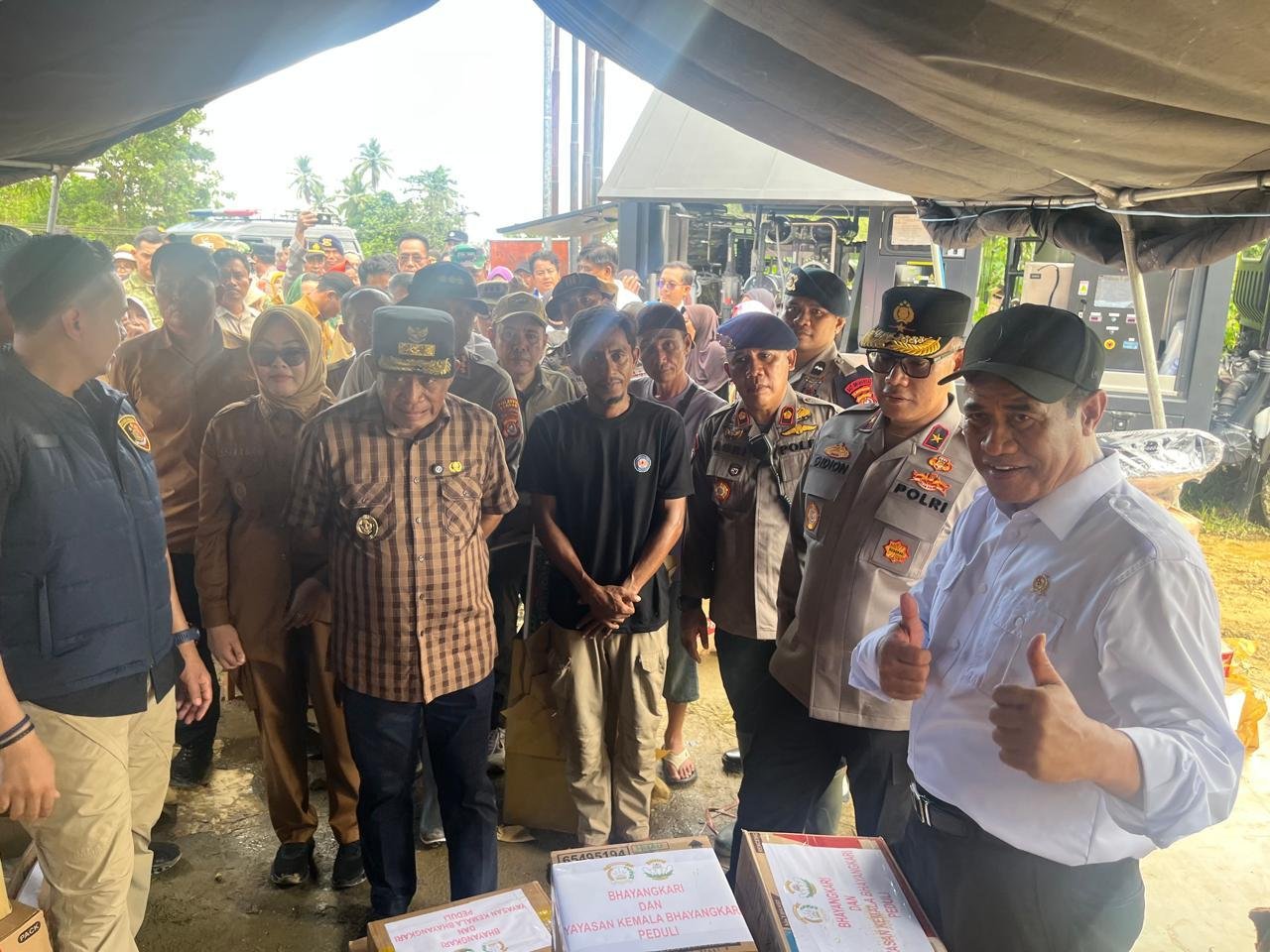 Mentan Amran Sulaiman Apresiasi Gerak Cepat Polda Sultra Tangani Banjir di Kendari